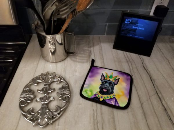 Scottish Terrier King of Mardi Gras Pair of Pot Holders on Sale - Image 3