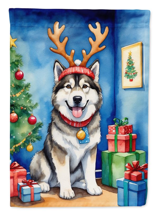 Alaskan Malamute Christmas Garden Flag – Dog in Reindeer Antlers with Tree & Gifts Online