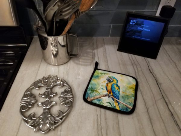 Blue and Gold Macaw Pair of Pot Holders Discount - Image 3