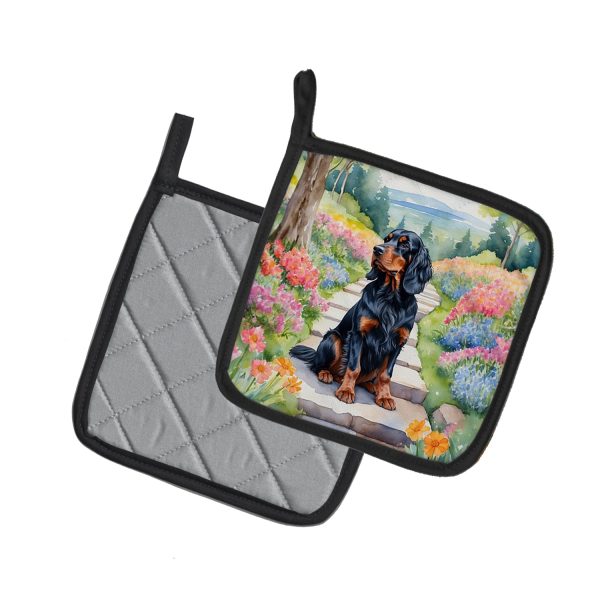 Gordon Setter Spring Path Pair of Pot Holders For Sale - Image 2
