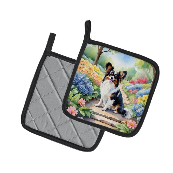 Papillon Spring Path Pair of Pot Holders Hot on Sale - Image 2
